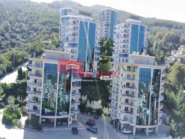 İZMIR NARLIDERE NARLI MAH. DENIZ MANZARALI 150 M2 3+1 DAIRE