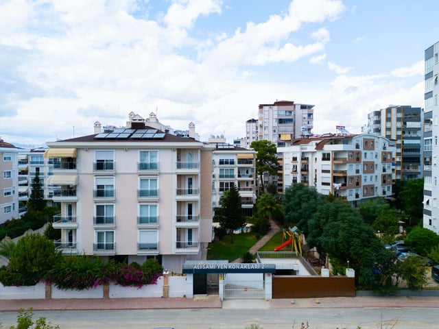 KONYAALTI GÜRSU ALİ SAMİ YEN KONAKLARI'NDA 2+1 SATILIK DAİRE