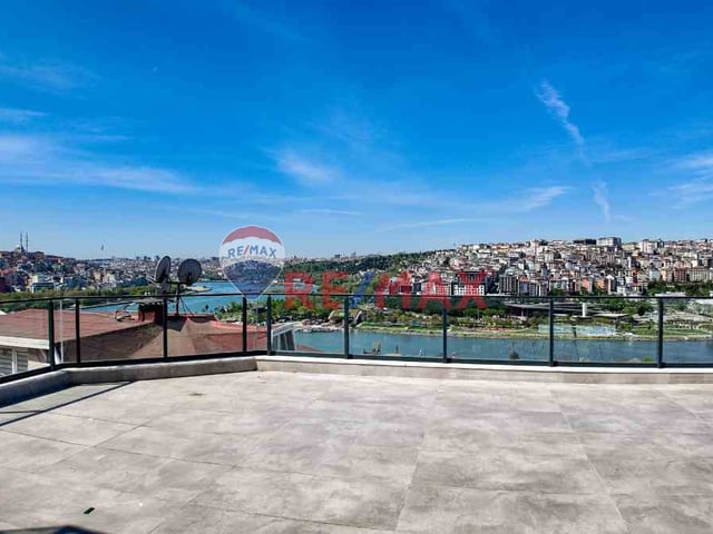 PANORAMİK HALİÇ MANZARALI, 47 M² TERASLI SIFIR 2+1 LÜKS DAİRE