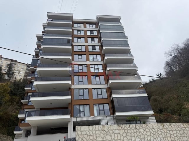 REMAX NADİR FEVZİ ÇAKMAK MAH.  184 M2 3+1 DENİZ MANZARALI SATILIK DAİRE