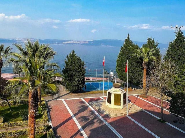 REMAX FREKANS'TAN SAHİLE SIFIR 3+1 MANZARALI DAİRE