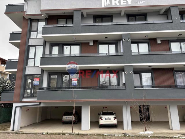 KOCAELİ BAŞİSKELEDE BELEDİYE YAKINI KİRALIK 2+1 EBEVEYN BANYOLU KIRALIK DAIRE