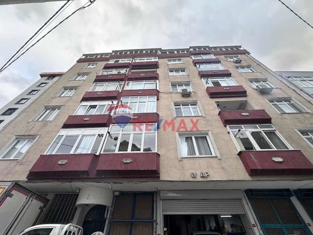 REMAX CEMAL UMAR KAĞITHANE ÇELİKTEPE MASRAFSIZ SATILIK 2+1 DAİRE
