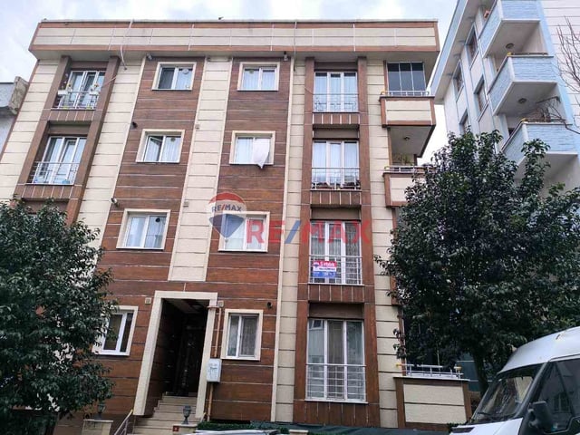 AVCILAR YENİ BELEDİYENİN YANINDA SATILIK 2+1 DAİRE