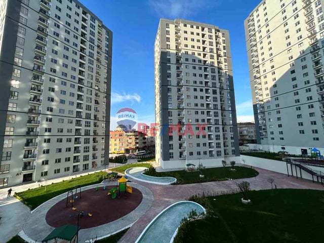 BAĞCILAR/ FEVZİ ÇAKMAK'DA, YENİ BİTMİŞ SİTEDE EBEVEYNLİ  2+1 DAİRE