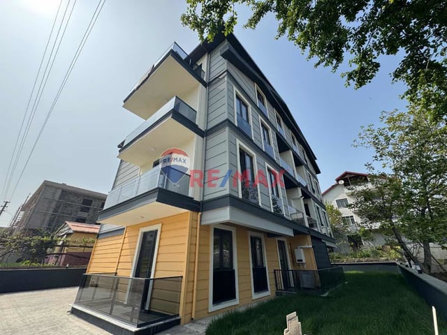 REMAX EFFECT'TEN FATIH MAH. BAHÇE KULLANIMLI 2+1 SIFIR LÜX DAIRE
