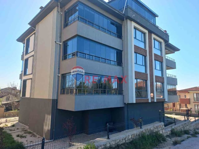 SAFRANBOLU,BAĞLARBAŞI MAH.4+2 (ACİL)SATILIK 260 M2 DUBLEX DAİRE