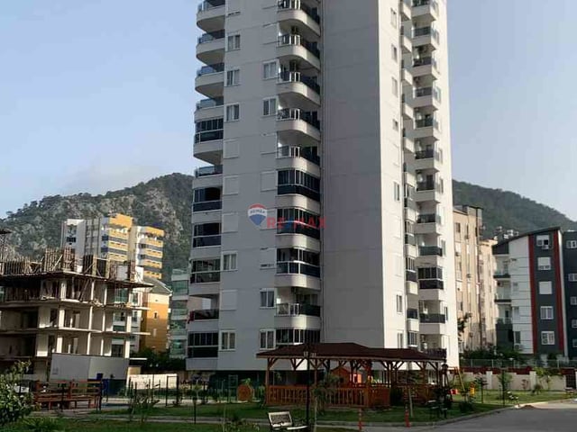 SARISU'DA SİTE İÇERİSİNDE ARAKAT SATILIK 3+1 LÜKS DAİRE