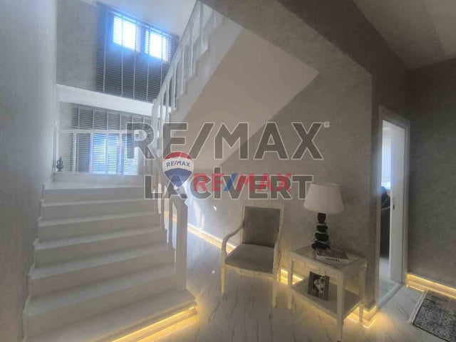 RE/MAX LACİVERT'TEN KOMBİNA CADDESİ'NDE 6+2 GENİŞ DUBLEKS SATILIK DAİRE