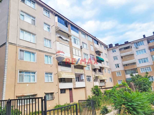 DERİNCE 60 EVLER' DE 2+1 ÖN CEPHEDE YAPILI, BAKIMLI SİTE DAİRESİ..