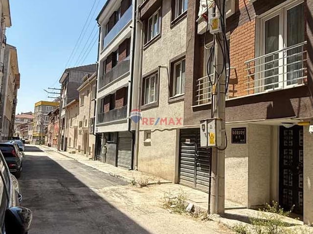 ANADOLU ÜNV. EĞİTİM KAPISINA 150 M. KİRALIK YENİ EŞYALI 1+1