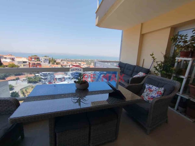İZMIR NARLIDERE NARLI MAH. DENIZ MANZARALI 150 M2 3+1 DAIRE