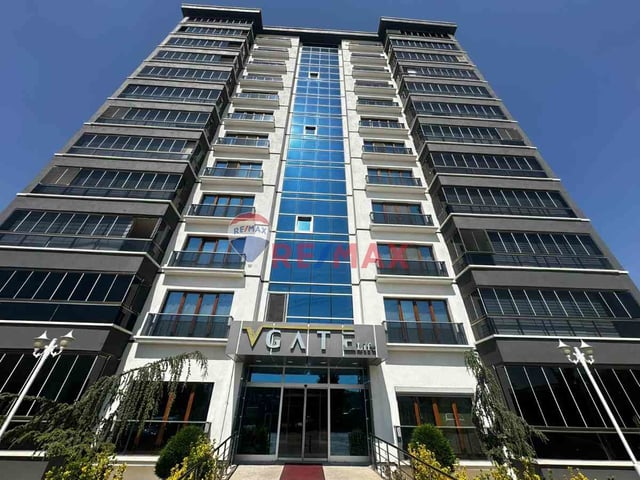 BAĞLICA'DA BAKIMLI BOŞ 4+1 SATILIK DAIRE