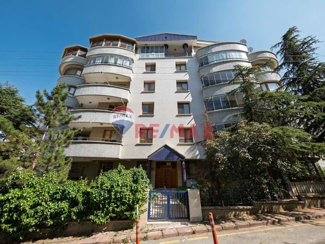 MERKEZI KONUMDA FULL ULTRA LÜKS YAPILI 6+2 DUBLEKS DAIRE