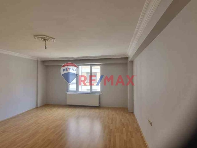 KURTULUŞ MAHALLESİNDE KULLANIŞLI 3+1 KİRALIK DAİRE