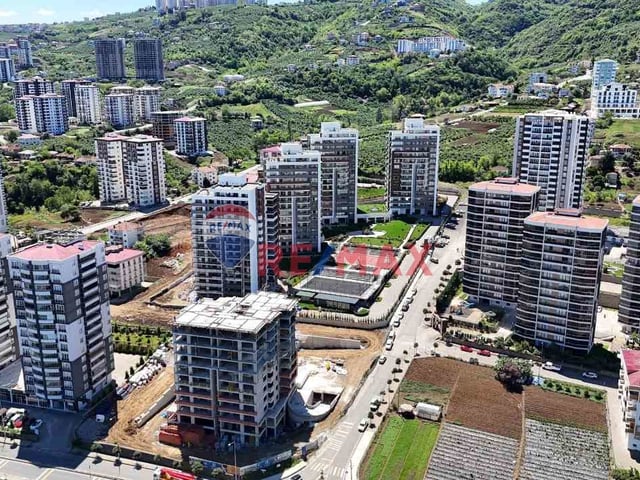 SÖĞÜTLÜ ARMADA CADDE SATILIK 3+1 DAİRE