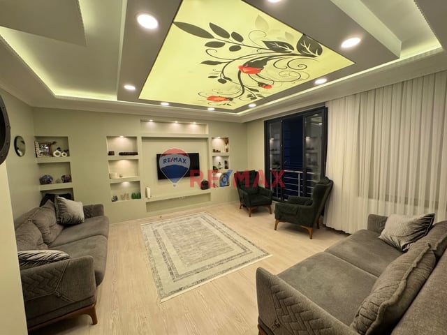 ÇAĞLAYAN’DA CADDEYE YAKIN OTOPARKLI SATILIK 5+2 DUBLEKS DAİRE