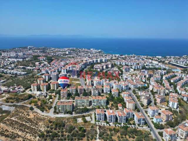 DERGAH SİTESİ'NDE, ŞEHIR MERKEZINE YAKIN 3+1 SATILIK DAIRE