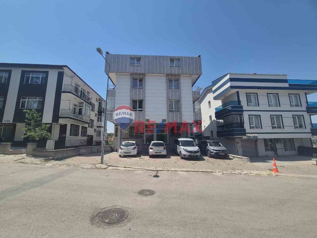 EMNİYET MAHALLESİNDE MANZARALI 4+1 SATILIK DAİRE