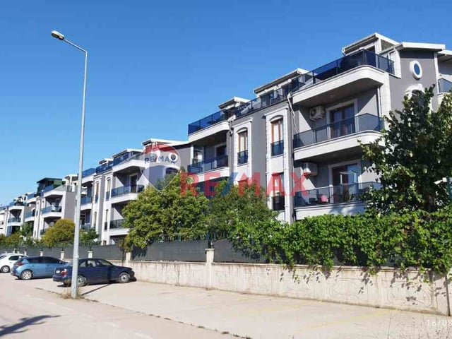 KOCAELİ KARTEPE EMAR DELUX SİTESİNDE SATILIK 3+1 ÇATI DUBLEKS