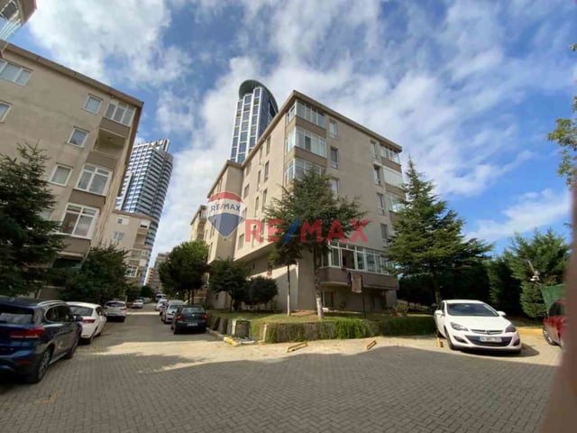 EMAAR AVM KARŞISI GARANTİ SİTESİ 100M2 2+1 TERS DUBLEKS DAİRE