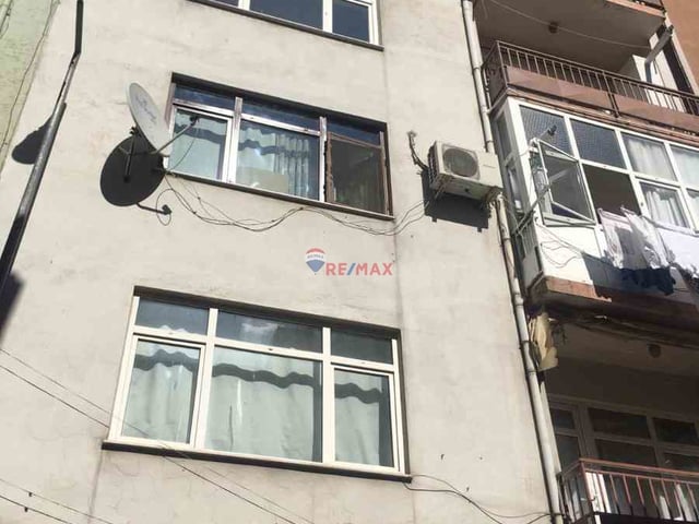 İZMİT ÇARŞI  MERKEZDE KİRALIK 2+1 DAİRE