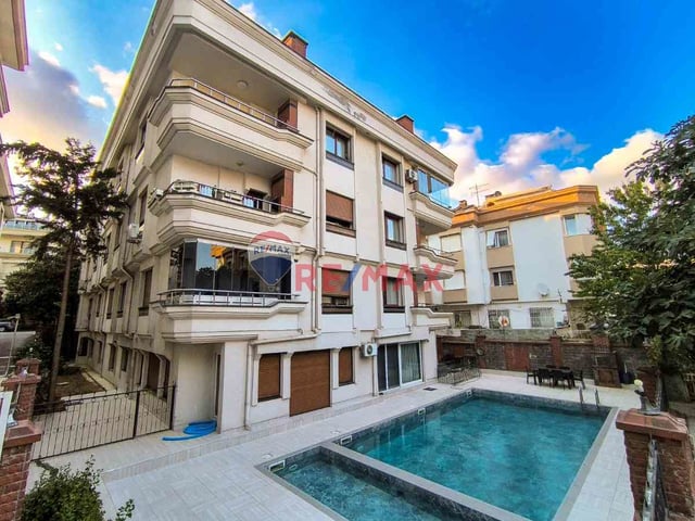 FLORYA BASINKÖY'DE HAVUZLU-KAPALI OTOPARKLI SATILIK 4+1