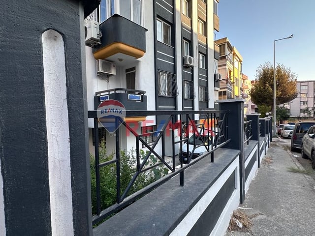 BUCA YENİGÜN MAHALLESİNDE SATILIK 3+1 BAKIMLI DAİRE