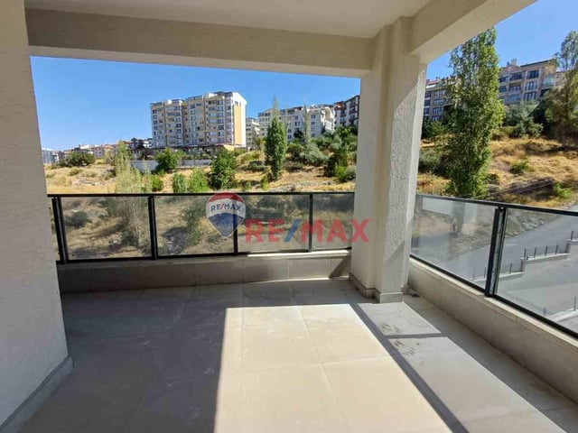ÇANAKAYA KIRKKONAKLAR 4+1 KATTA SIFIR LÜKS SATILIK DAİRE