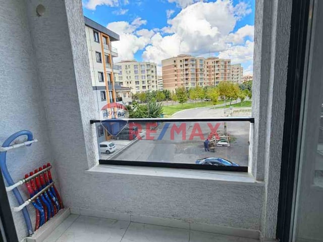 ÜMRANİYE YUKARI DUDULLUDA SATILIK 2+1 BOŞ YENİ DAİRE