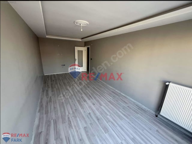 GEBZE DEVELİ REZİDANSTA HAVUZLU, SAUNALI, 2+1 SATILIK DAİRE