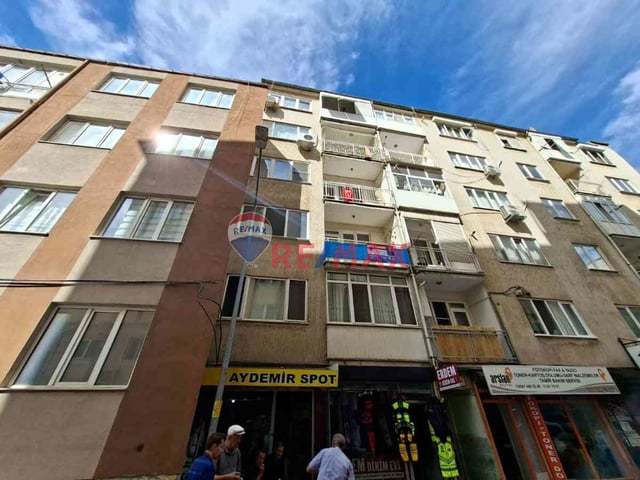 RE/MAX İNCİ'DEN ATLIEYLÜL MAHALLESİNDE SATILIK 2+1 DAİRE