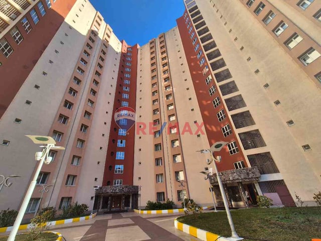 BEYLİKDÜZÜ BULVAR ÜSTÜNDE TABANLI SİT. KISMİ DENİZ MANZARALI 4+1 SATILIK DAİRE