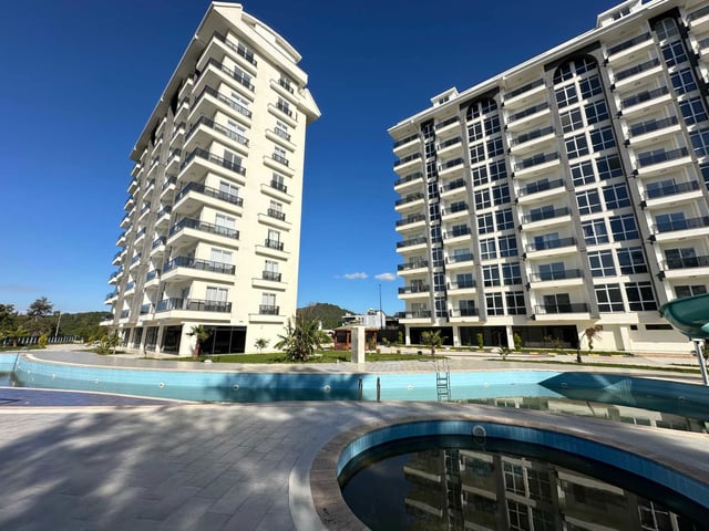 AVSALLAR'DA YEŞİL VE MAVİYİ BULUŞTURAN 1+1 DAİRE