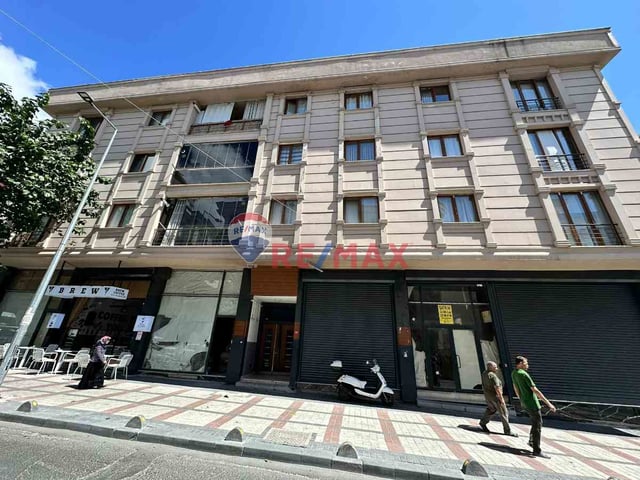 GENIŞ BALKONLU AYDINLIK 3+1 ASANSÖRLÜ YENI BINADA EŞYALI SATILIK