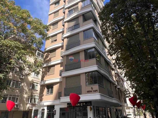 BAĞDAT CADDESINE 2. PARALELDE, HAMAM SOKAKTA LÜKS, PRESTIJ VE YATIRIM FIRSATI SATILIK 3+1 DAIRE