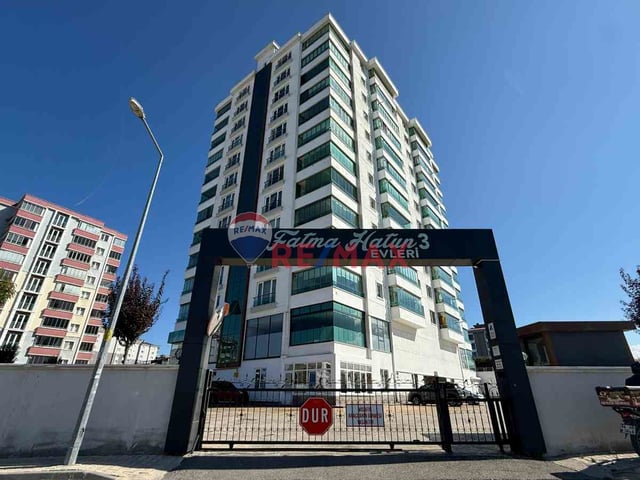 REMAX KUZEY’DEN KALKANCI DA FATMA HATUN 3 EVLERİNDE SATILIK 3+1 DAİRE