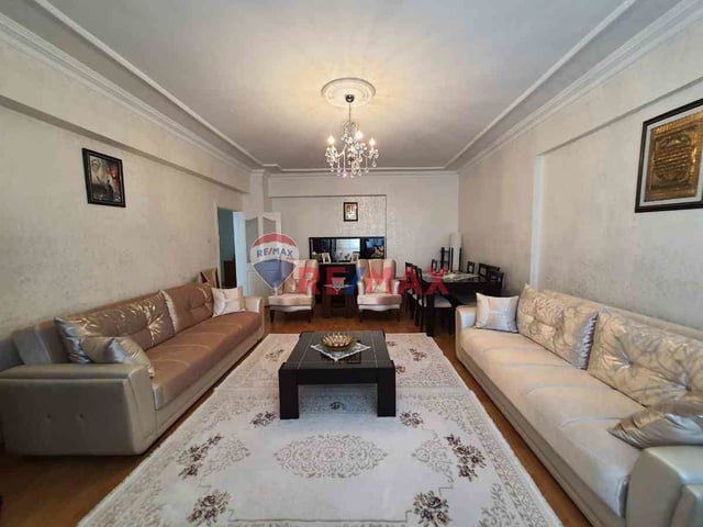 REMAX DOĞUDAN CUMHURİYET MAH.DE SİTE İÇERİSİNDE KİRALIK 4+1