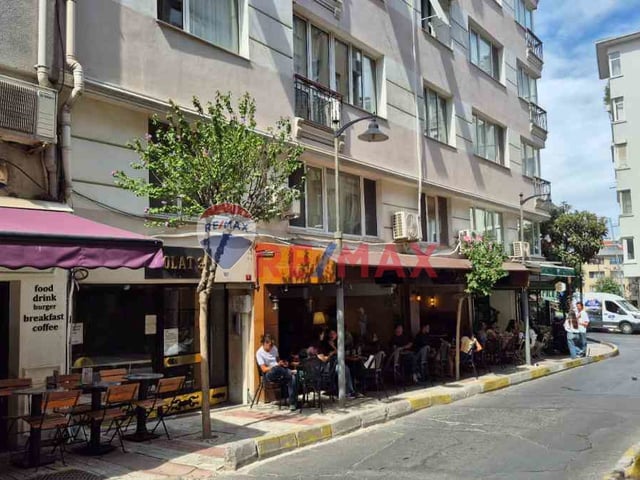 TEŞVIKIYE'DE ŞIK KAFELERIYLE, SOSYAL YAŞAMIN YOĞUN OLDUĞU FIRIN SOKAK'TA 3+1 DAIRE SATILIKTIR