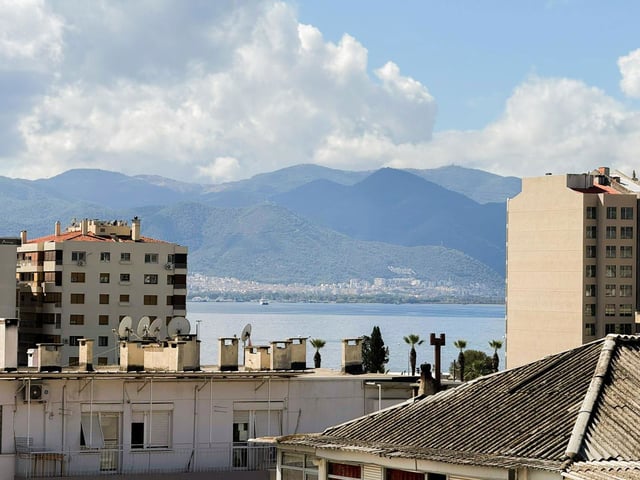 REMAX CAPELLA ÇAMLIK SOKAKTA SATILIK DUBLEKS DAIRE