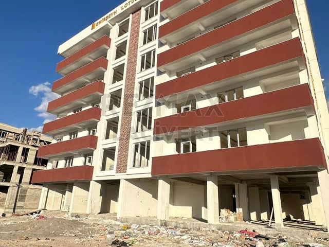 RE/MAX LACİVERT'TEN EMİRŞEYH LOTUS'DA SATILIK 3+1 DAİRE