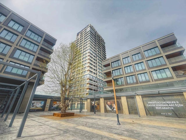KOŞUYOLU SUR YAPI EXCELLENCE REMAX LEYLA ŞİMŞEK 225M² 3+1 SURYAPI
