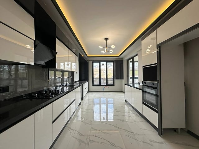 REMAX İLKE'DEN YILDIZKENT VADİ KENT'TE 4+1 SATILIK LÜX DAİRE