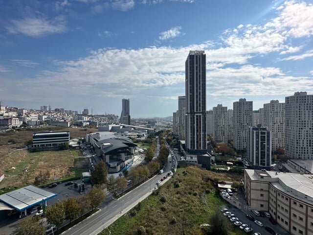 SELF İSTANBUL KARDEN SİTESİNDE SATILIK EN BÜYÜK TİP 2+1 DAİRE