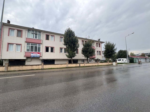 RE/MAX MAVİ'DEN VATAN MAH 3+1 GARAJLI SATILIK DAİRE