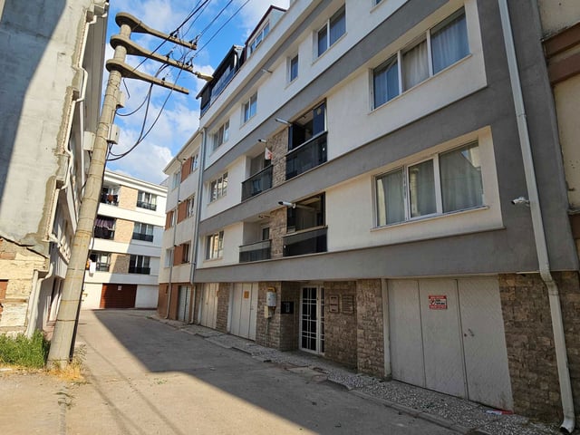 REMAX MOD'DAN KUMLUBEL MAHALLESİNDE SATILIK 2+1 DAİRE