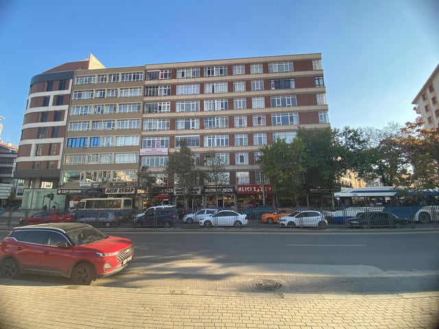 TALATPAŞA BULVARI ÜZERINDE SATILIK 3+1 DAIRE