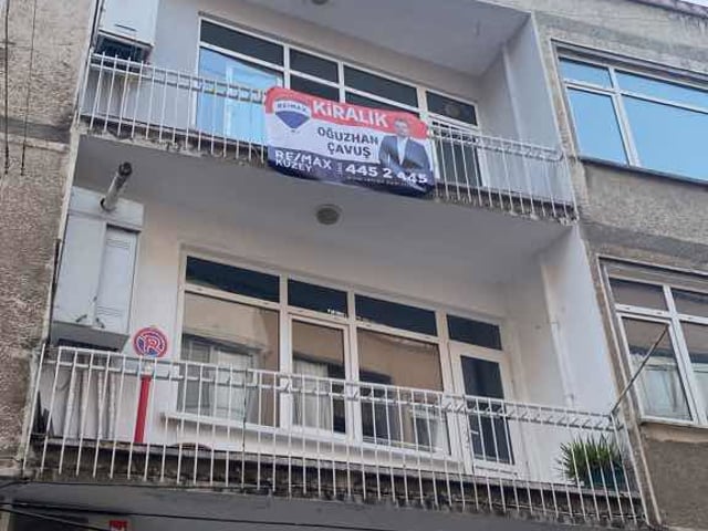 ÇİFTLİK CADDESİNDE KİRALIK 2+1 DAİRE