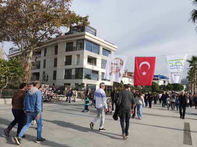 BÜYÜKÇEKMECE ATATÜRK MAHALLESİNDE DENİZE SIFIR DUBLEKS DAİRE