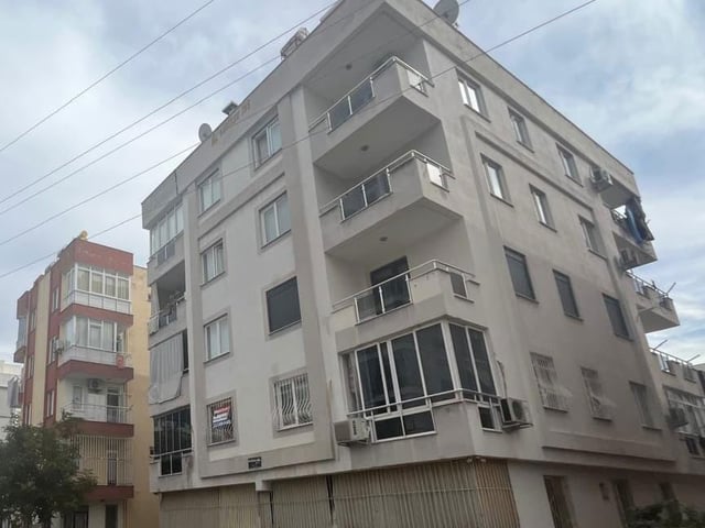 MURATPAŞA'DA ASANSÖRLÜ, DOĞALGAZLI, GENIŞ 3+1 SATILIK DAIRE.
